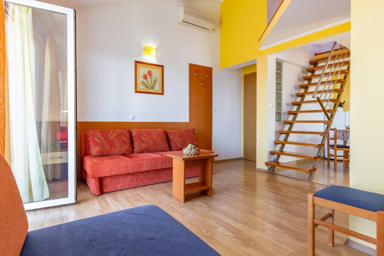 Apartment Rossa 2