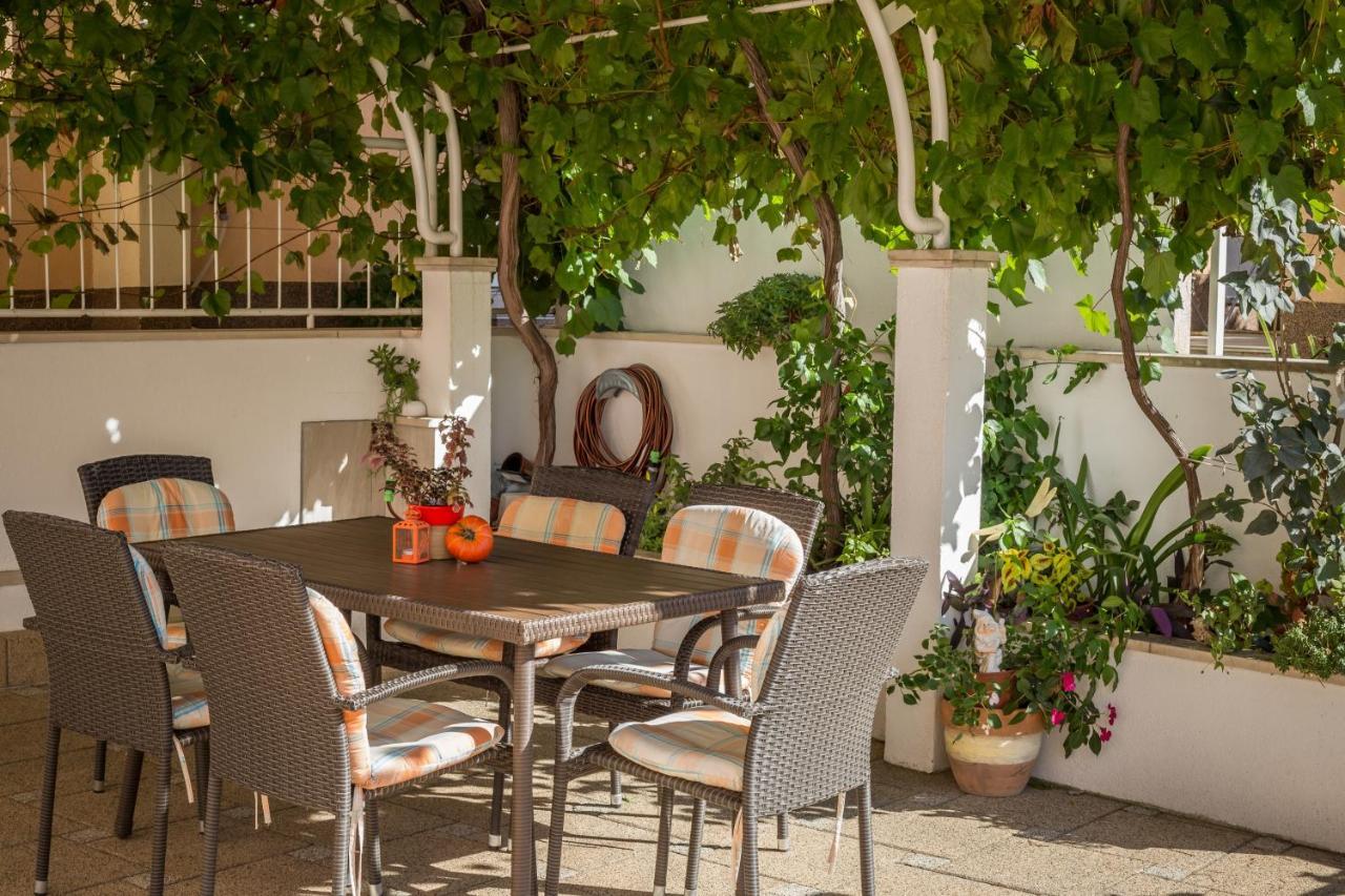 Rossa 2 Apartment